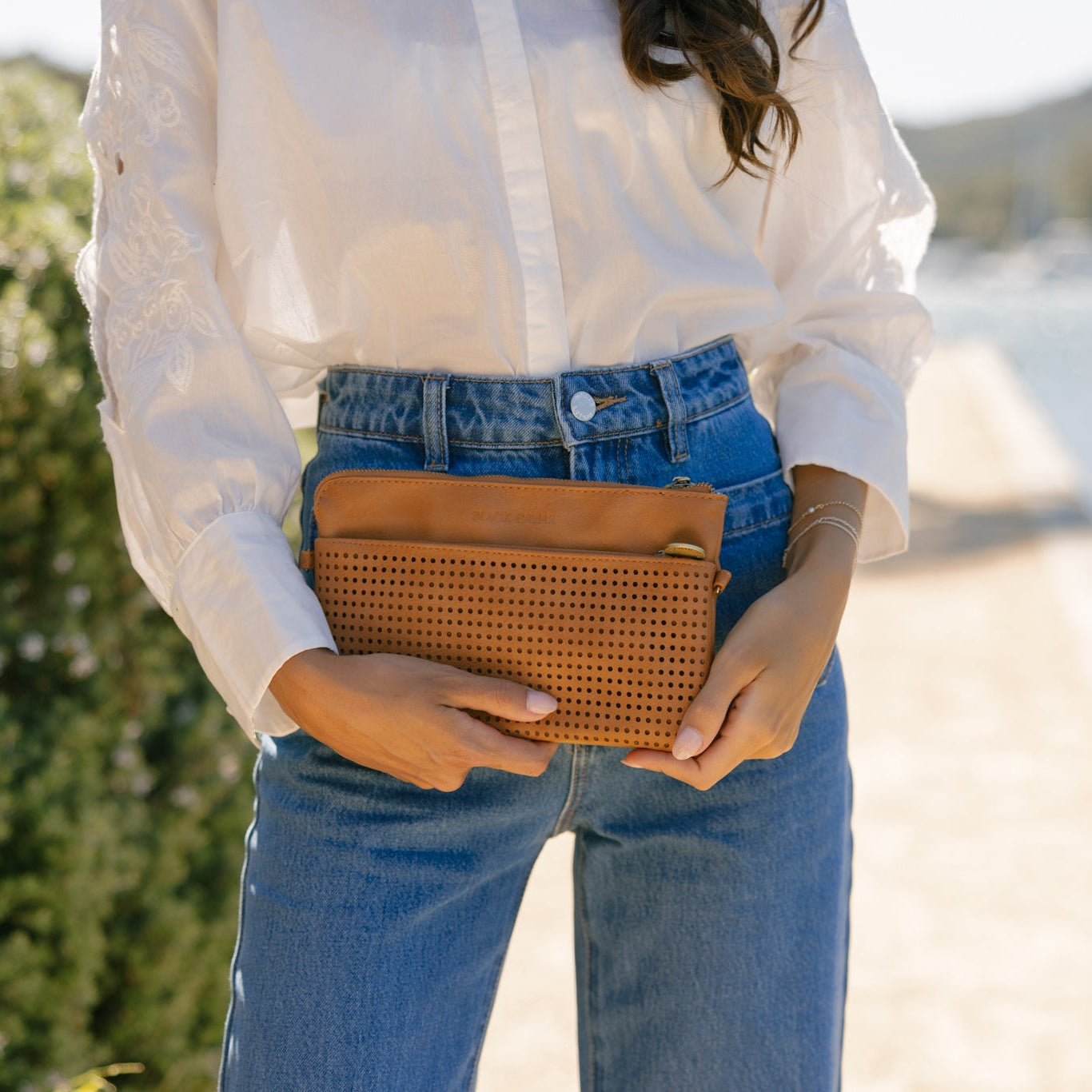 Nina Tan Crossbody/Clutch
