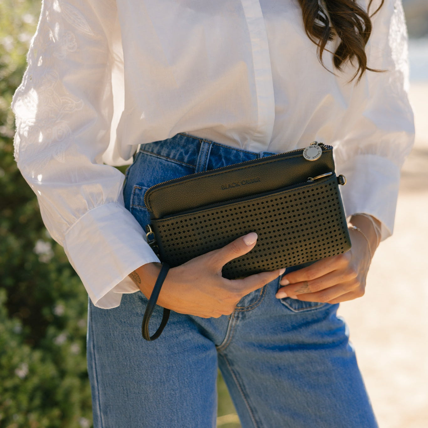 Nina Black Crossbody/Clutch