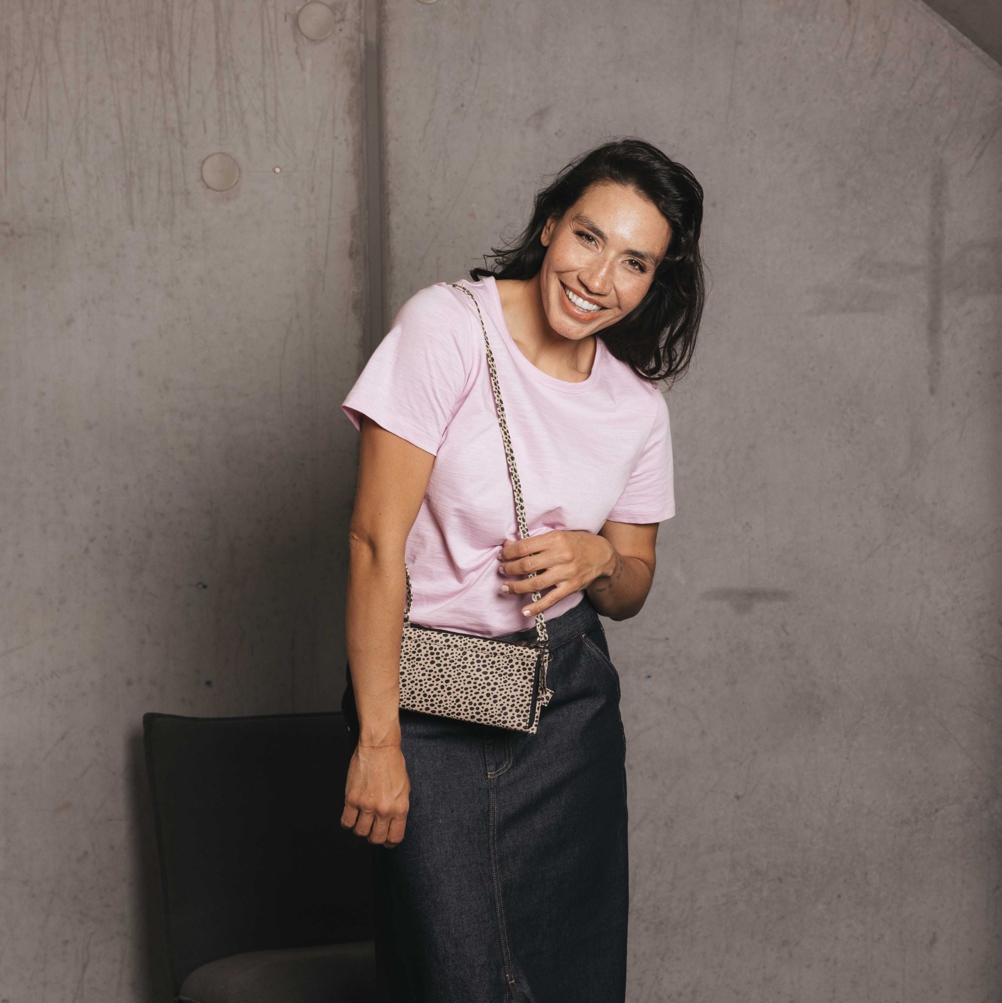 Roxie Pebbled Multi-Pocket Crossbody Wallet