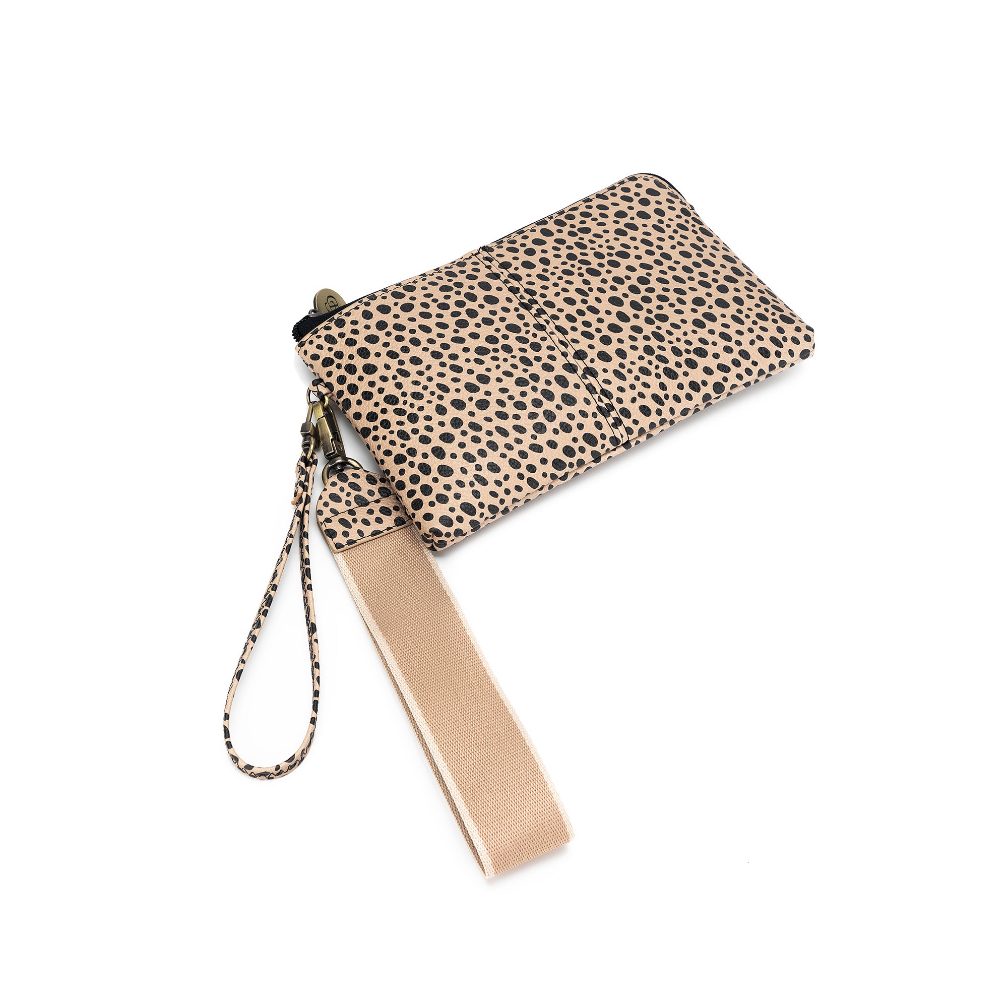 Lylah Pebbled Pouch