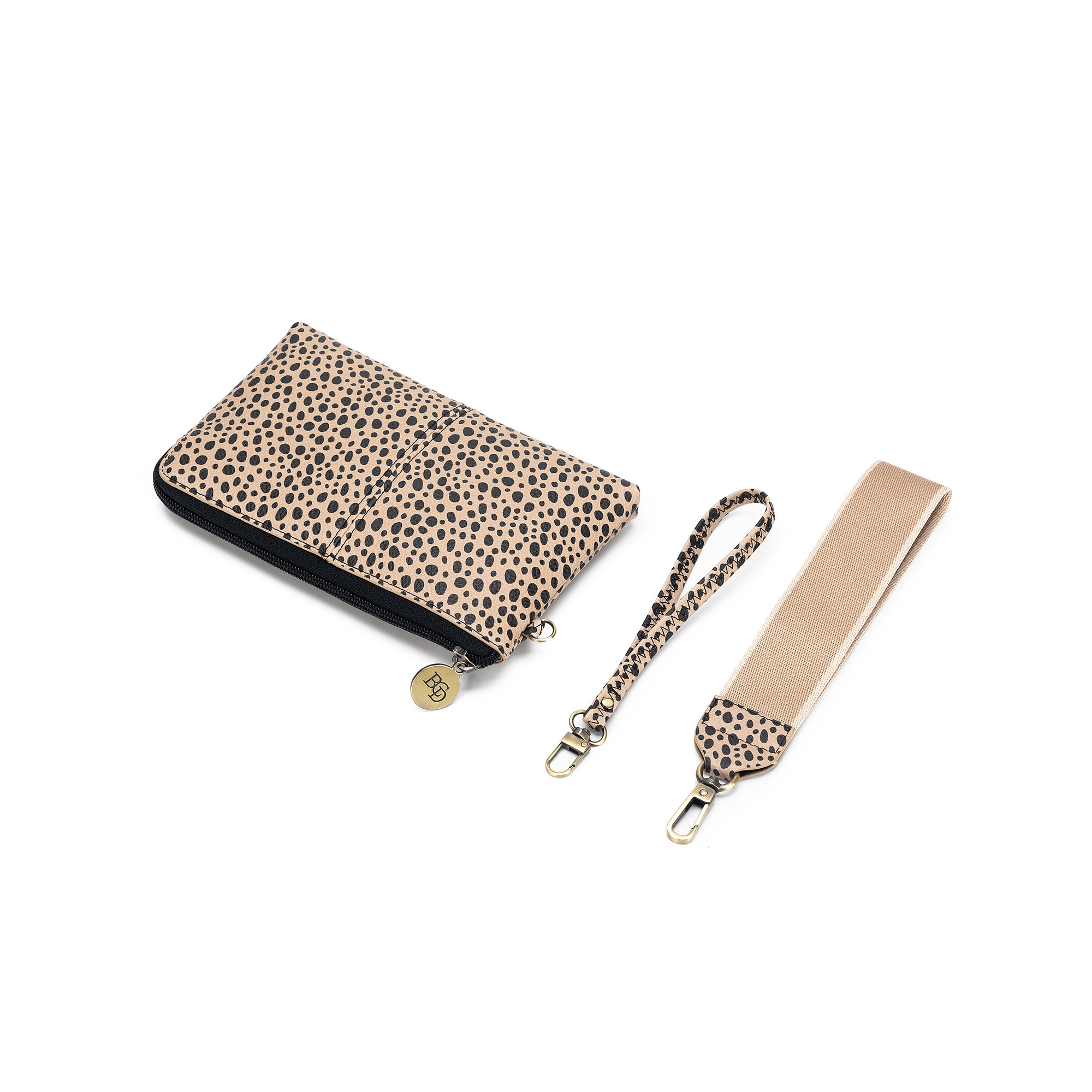 Lylah Pebbled Pouch